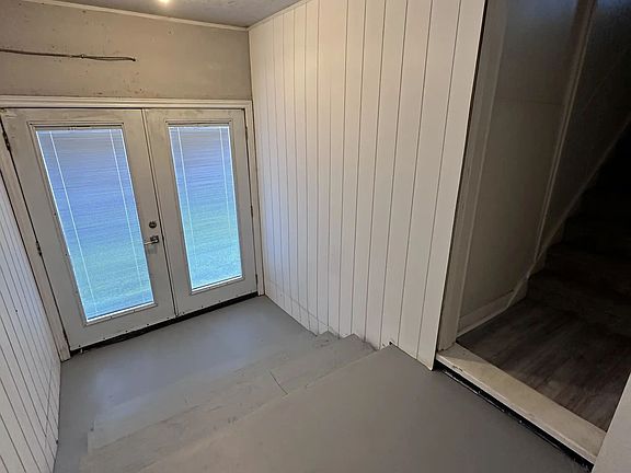 4th image of 123 Henry St