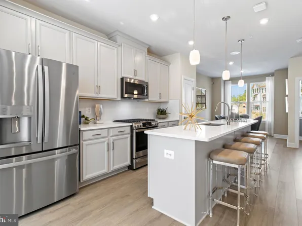 6076 Soho Way, Hyattsville, MD 20782