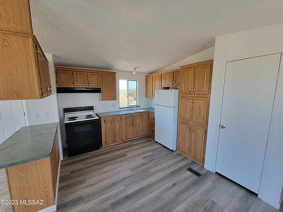 3rd image of 13750 W Sundance Trl