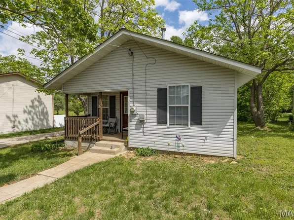 229 5th St, Park Hills, MO 63601