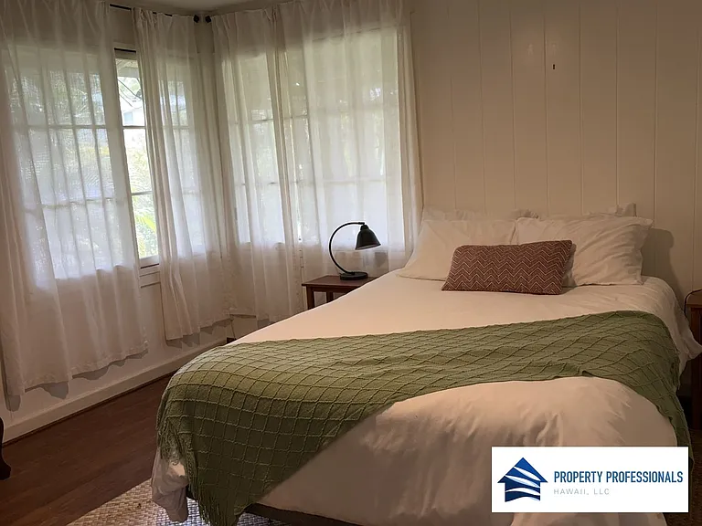 109 Manulele St — Photo 5