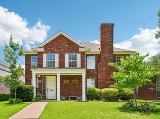 8722 Bayshore Ln, Rowlett, TX 75088