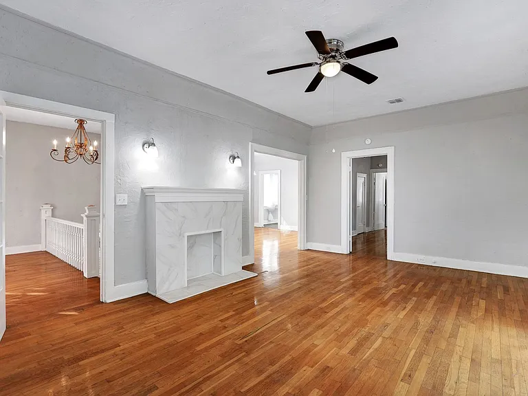 527 Fulton Ave — Photo 7