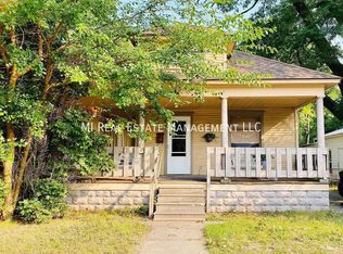 734 E Apple Ave, Muskegon, MI 49442
