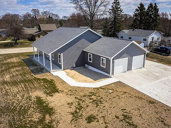 2nd image of 406 E Stray Ave