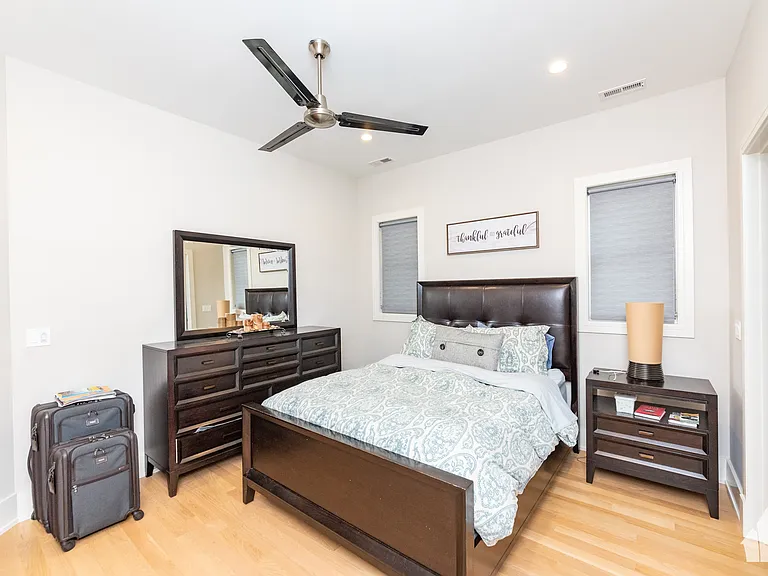 3049 N Clybourn Ave #1 — Photo 8