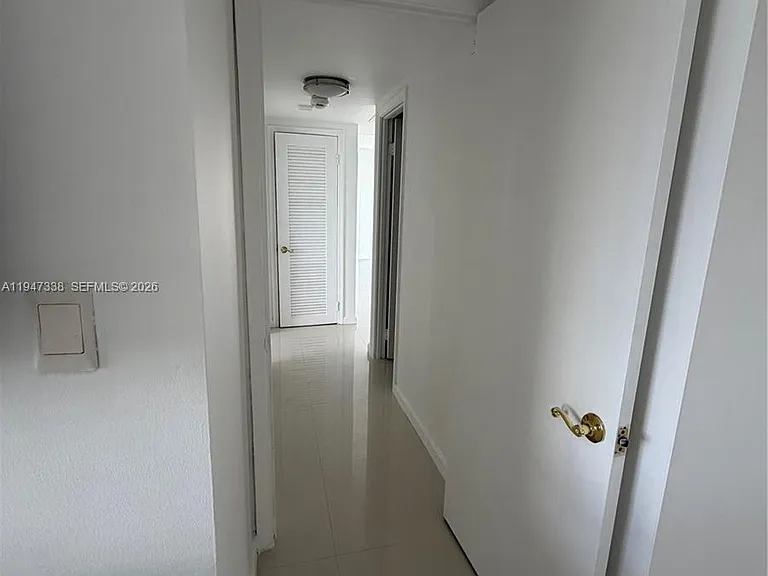 5750 Collins Ave #10F — Photo 13