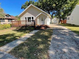 711 N 2nd St, Burlington, KS 66839