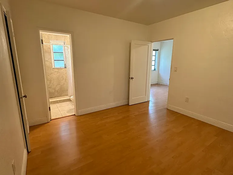 7810 Harding Ave #4 — Photo 8
