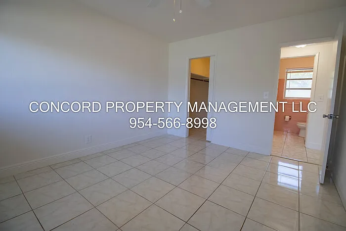 1855 Adams St #30 — Photo 7