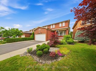 29 Sunforest Dr, Brampton, ON L6Z 2Z3
