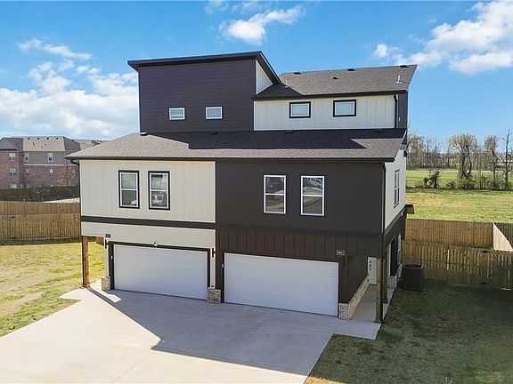 3rd image of 1303 SW Poigai Way #2 & 1