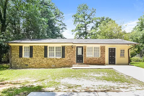 851 Grayson Hwy Photo 1