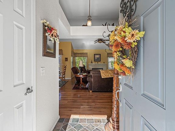 4th image of 143 Chesterfield Way