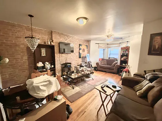Rented by Corcoran | media 25