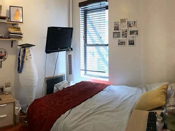 2nd image of 129 Mott St #13