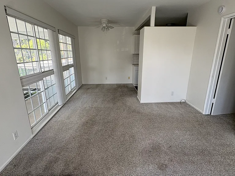 405 Corona Del Mar #6 — Photo 16