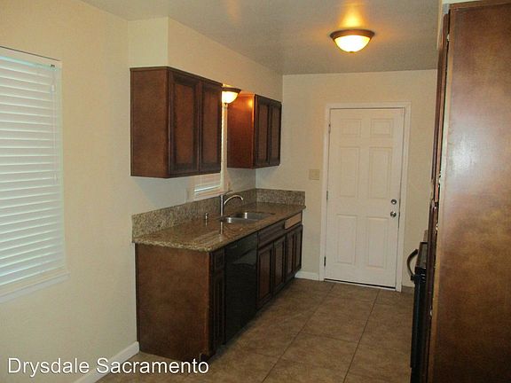 3rd image of 6742 Cantel Way