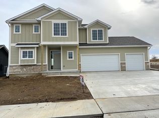 2945 Prairieside Pl, Norwalk, IA 50211