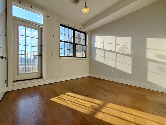 Rented by Sunshine Management Group, LLC | media 5