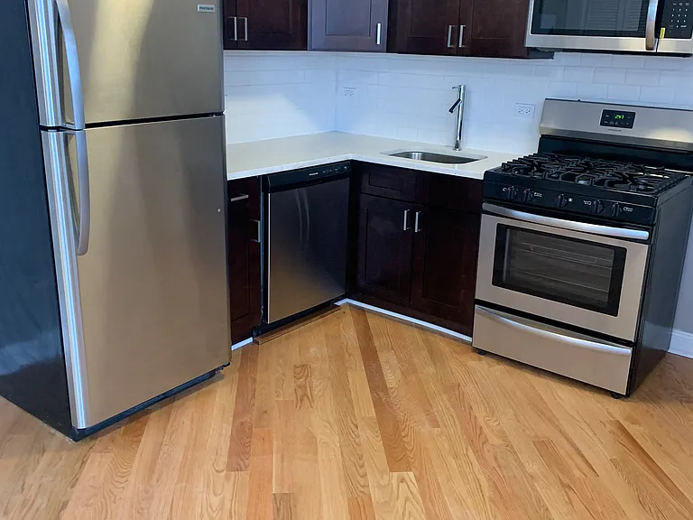 1644 W Pratt Blvd #2E — Photo 9