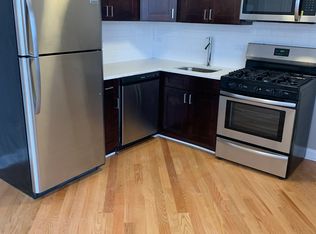 1644 W Pratt Blvd #E, Chicago, IL 60626