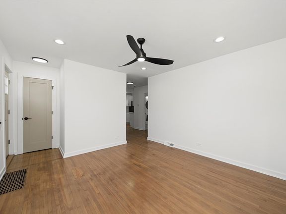 3rd image of 11001 S Avenue D