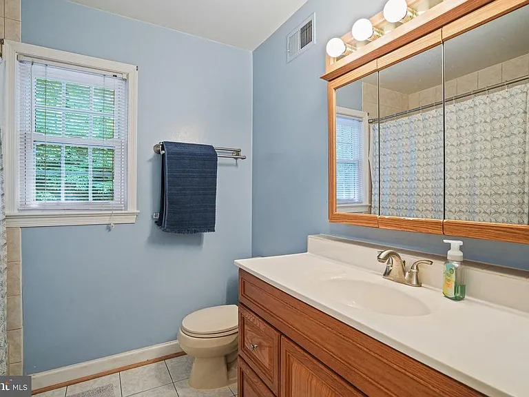 6117 Larstan Dr — Photo 20