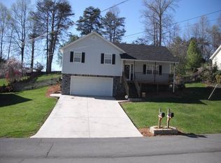 409 Neal Dr, Bluff City, TN 37618