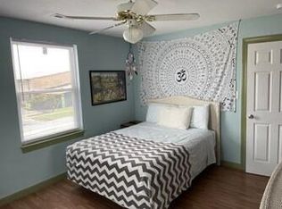 305 16th St APT A, Virginia Beach, VA 23451