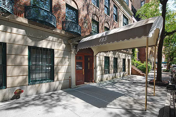 Sold by Compass | media 1