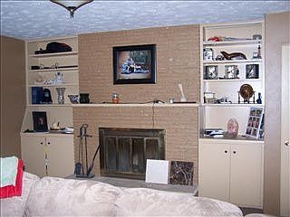 2nd image of 831 Burley Ave