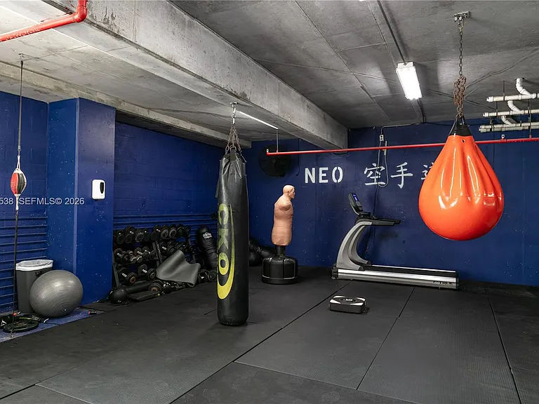 690 SW 1st Ct #Penthouse II17 — Photo 35