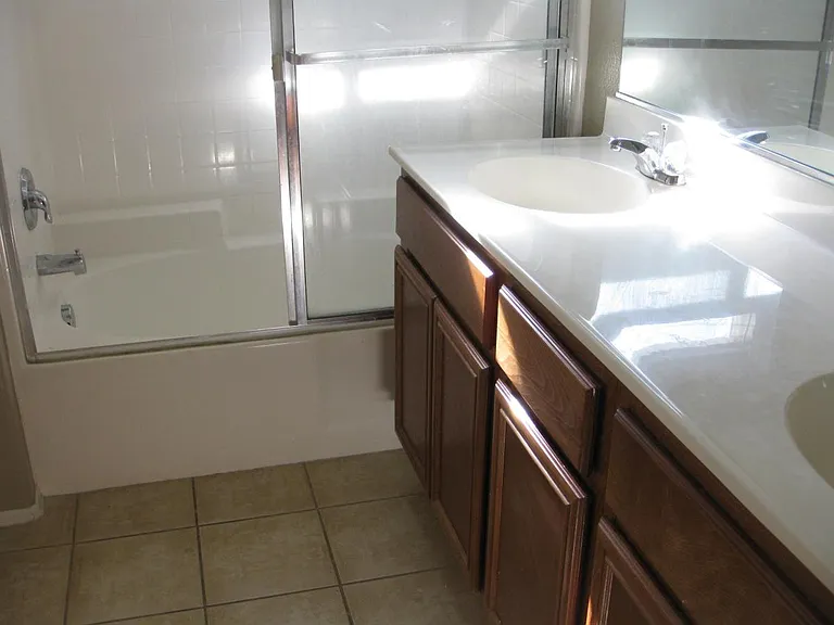 25892 Iris Ave #B — Photo 7