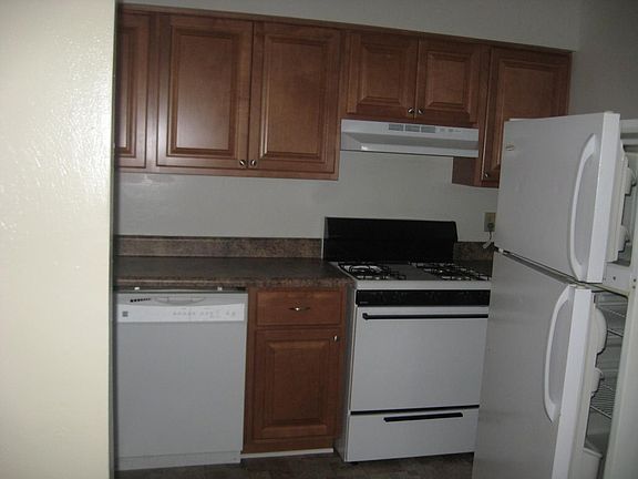 2nd image of 4132 Queenswood Dr APT A