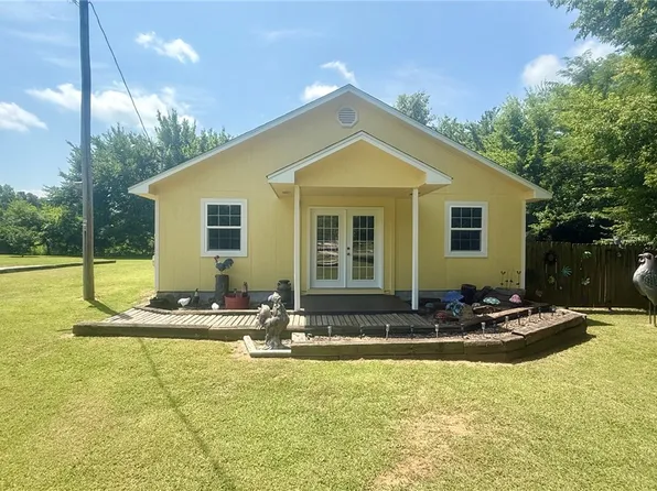 161 E Wolfdale Rd, Farmington, AR 72730