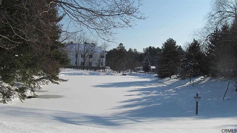 2nd image of 24 LOUDONWOOD EAST Drive