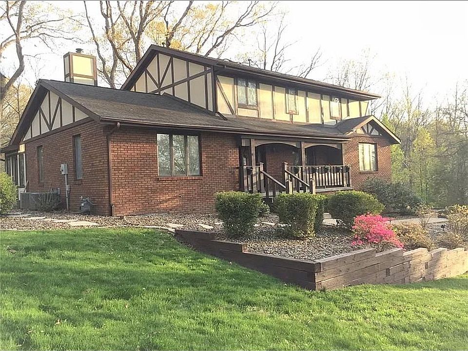 1st image of 3912 W Bluffs Rd