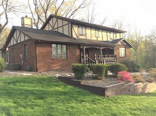 3912 W Bluffs Rd, Springfield, IL 62711