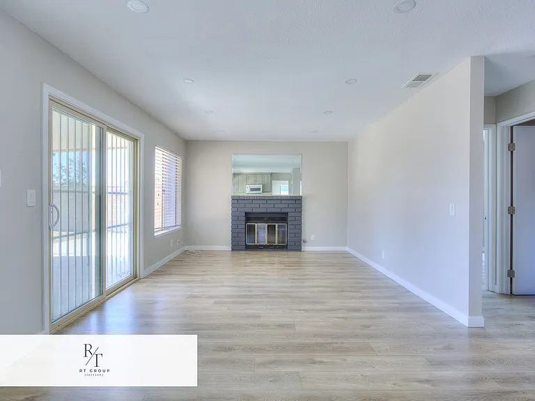 15326 Swarens Ct — Photo 15