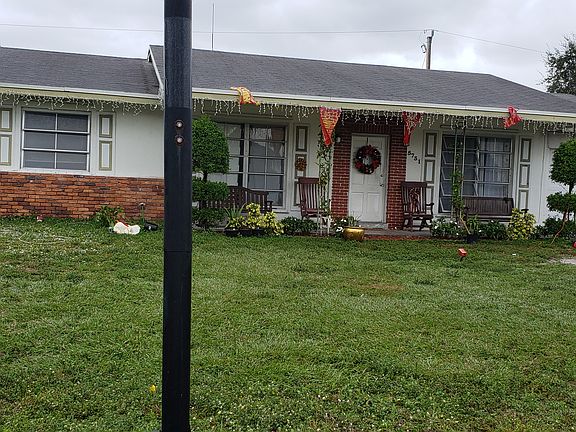 3rd image of 5731 SW 54th Ave