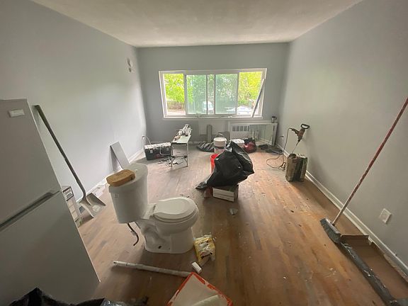 5th image of 21807 141st Ave #D2