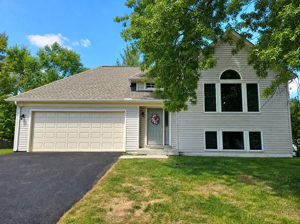 14516 Oak Cluster Dr, Centreville, VA 20120