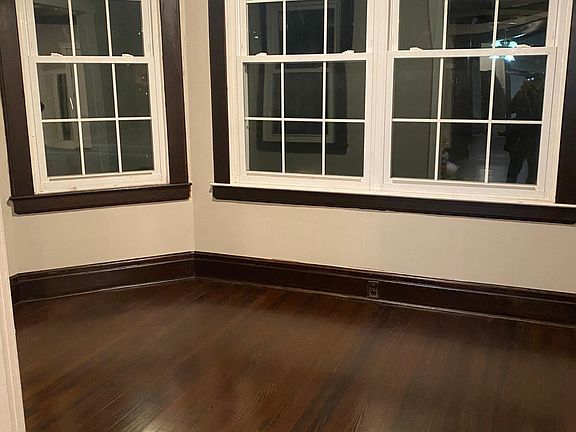 3rd image of 292 S Burnett St