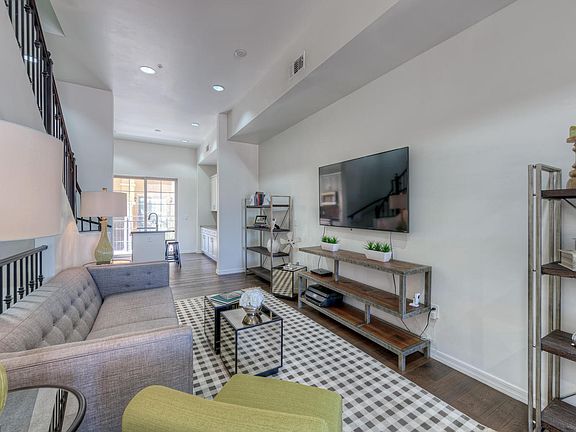 5th image of 421 W 6th St Unit 1007