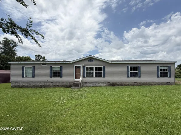 1157 Volunteer Dr, Troy, TN 38260