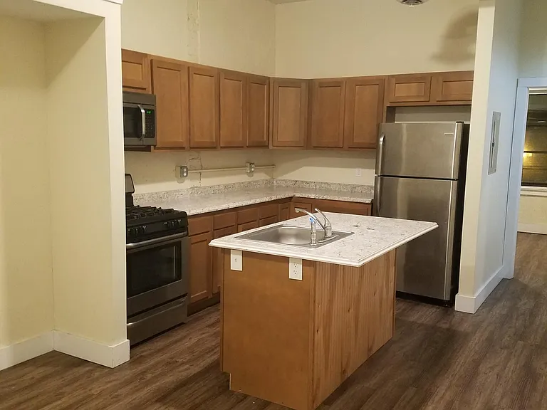 1818 Logan St #2 — Photo 14