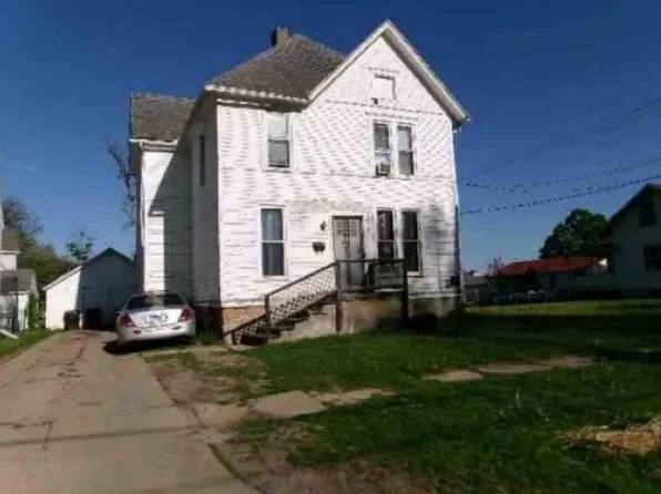 529-529 1/2 N Brick Ave, Freeport, IL 61032