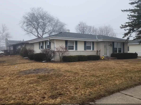736 Sydney Dr, Racine, WI 53402