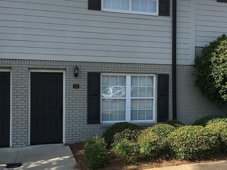 1st image of 1802 Jackson Ave W APT 125